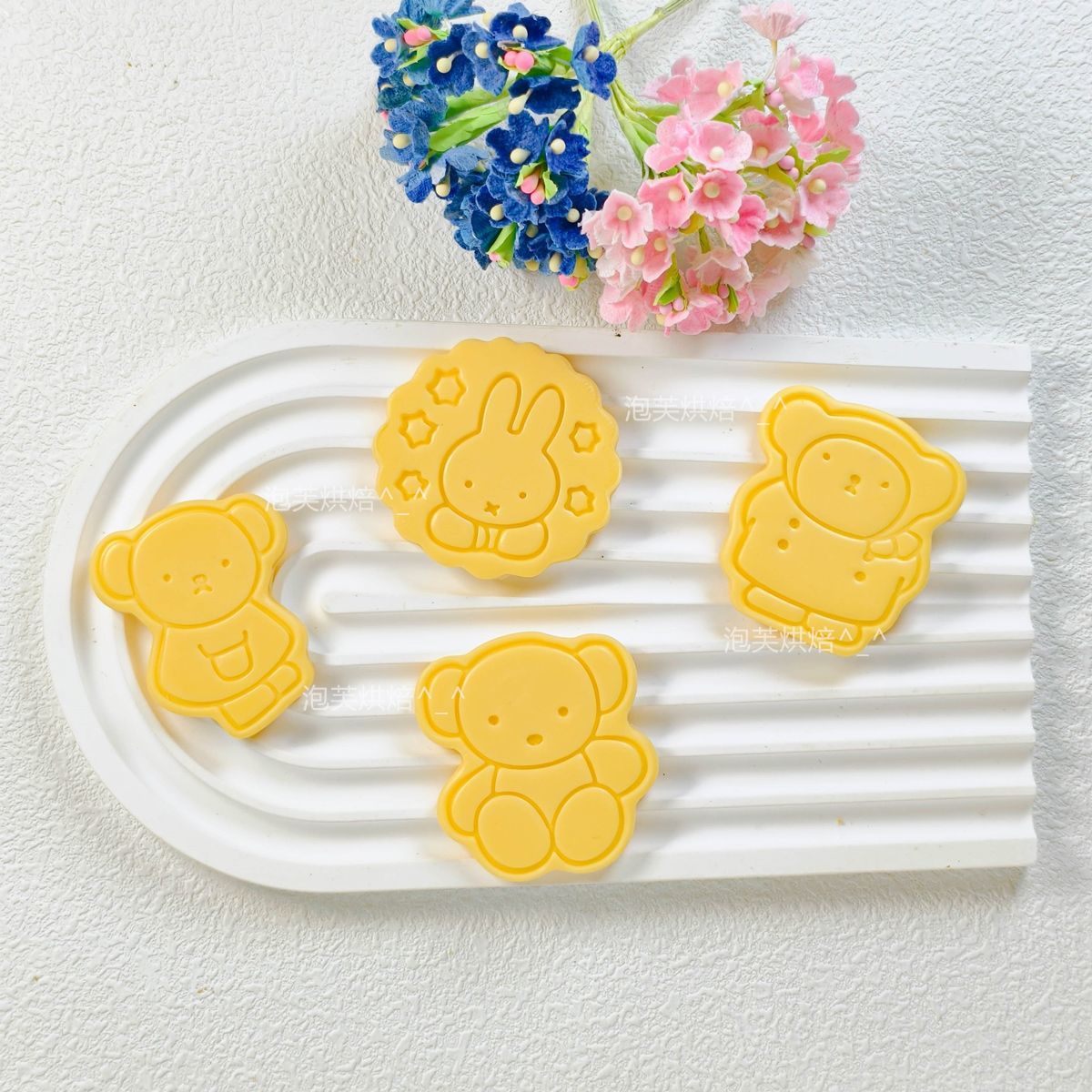 Cute 3D Press Cookie Mold with - Kitchen Appliances On Sale 评论和价格